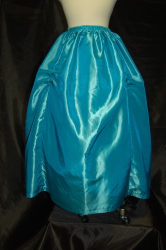 Children dress poufy - up,